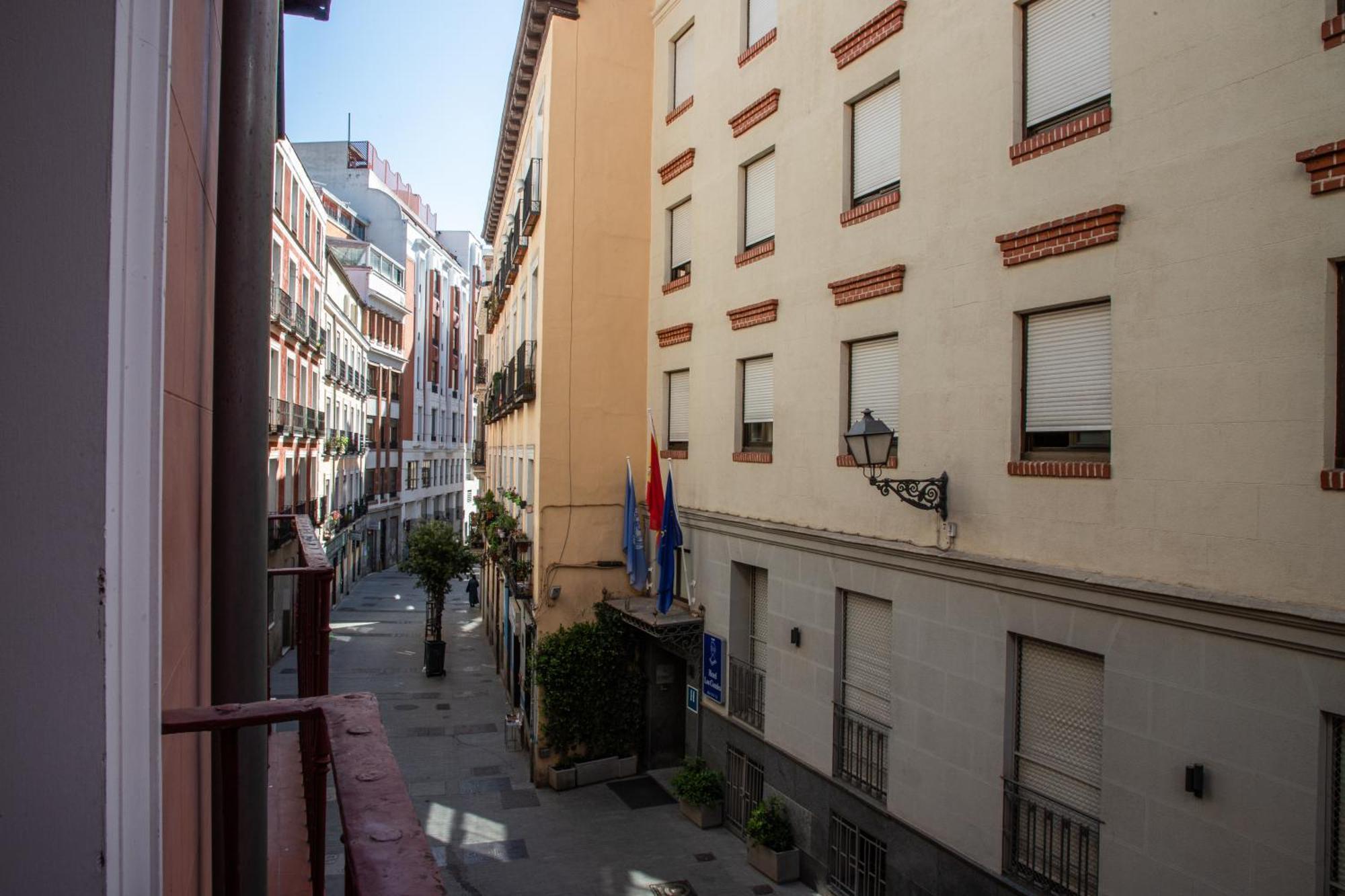 Gran Via Apartment Madrid Exterior photo