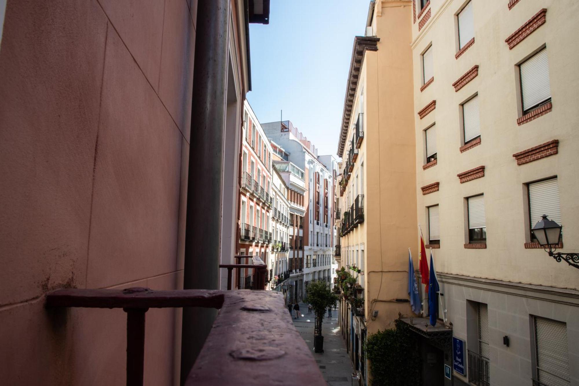 Gran Via Apartment Madrid Exterior photo